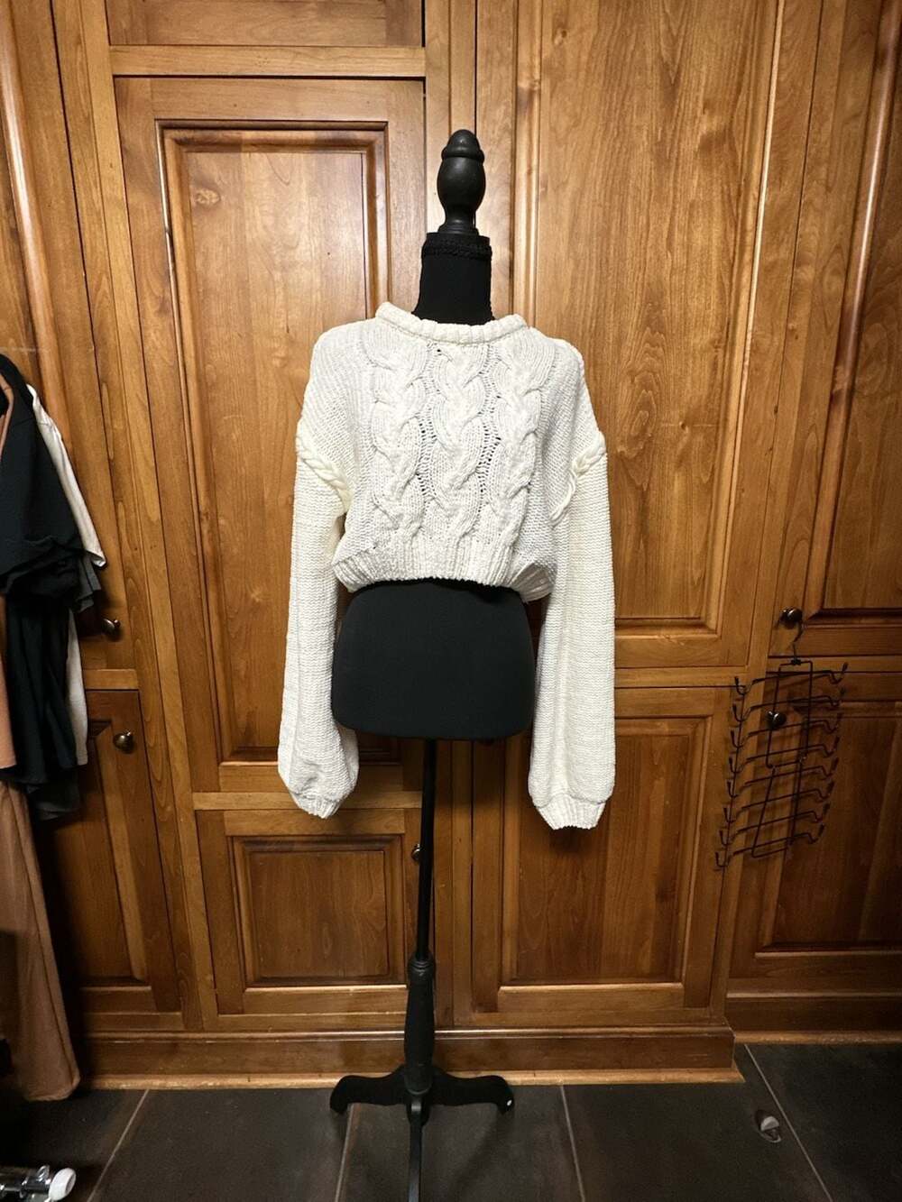 Altar'd State Off White Chunky Cable Knit Cropped Sweater Size S